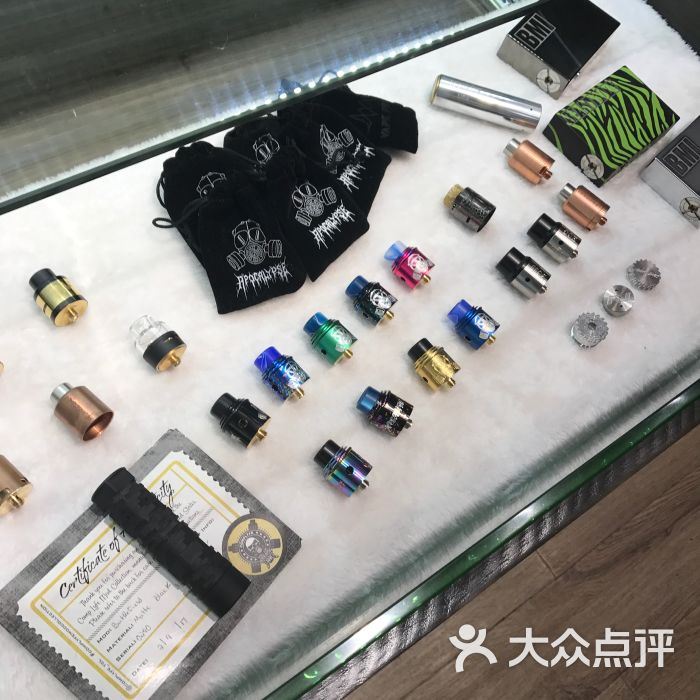 vape forest电子蒸汽烟体验店图片