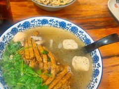 -叶新小吃店(来凤小区总店)