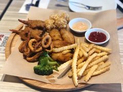 -必胜客(绿地新都会店)