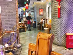 -沪小二炭火蛙锅(淮海中路美食不夜城店)