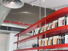 -UNI UNI(环亚凯瑟琳店)