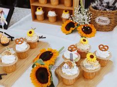 森系向日葵主题甜品台/户外甜品台/裸蛋糕-艾加柒克蛋糕茶歇甜品台(春熙路店)