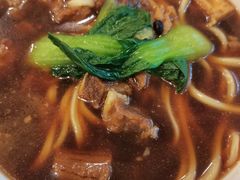 红烧牛肉面-西部马华清真兰州牛肉面·烧烤夜市(关东店)