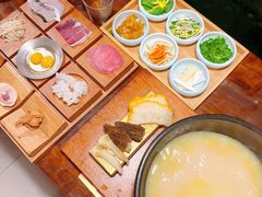 -银米·云南传统过桥米线(双廊黑金冠店)
