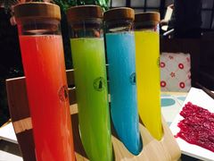 香奈儿1-4号-南城十里潮汕鲜牛火锅·鲜虾生滚粥(融汇老商埠店)