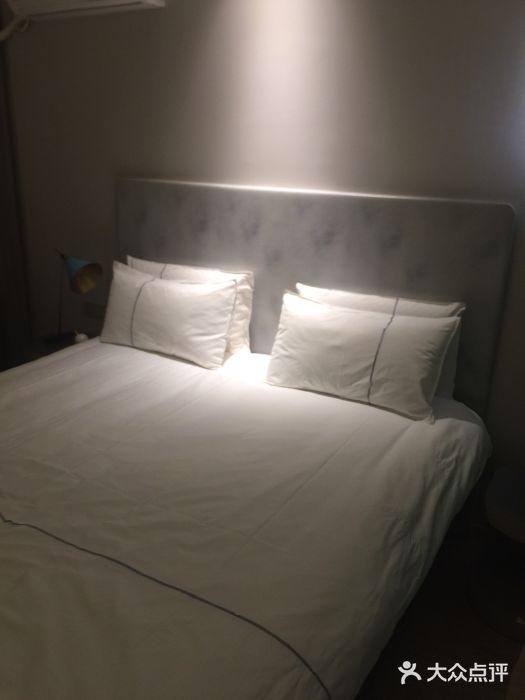 白玉兰酒店(上海田子坊马当路地铁站店)图片