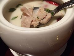 椰汁香茅鸡汤-食肆&Fourteen(武林夜市店)