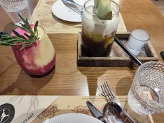 -Mark&Mars Restaurant