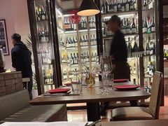 -肆海小川菜酒馆Wine Bistro (青年路店)