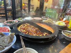 -重庆川渝肥妹火锅