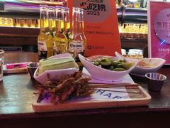 -鲨鱼美式餐厅酒吧Sharky