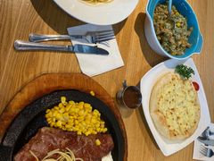 -菲滋意式餐厅(金华银泰城店)