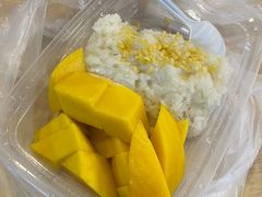 -陈记甜品窝(中山北路店)