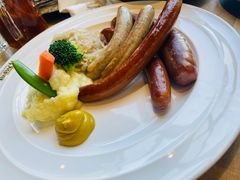 -LENBACH兰巴赫西餐啤酒坊(大连东港店)