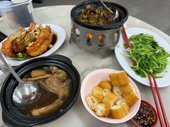 -新峰肉骨茶(总店)
