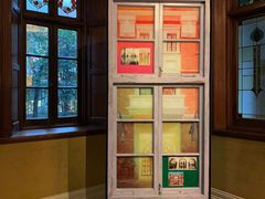 -Nathalie Djurberg与Hans Berg“牛皮纸包裹的月亮”-Prada荣宅当季展览