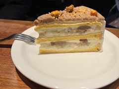洋梨甘栗奶油蛋糕-black rainbow coffee
