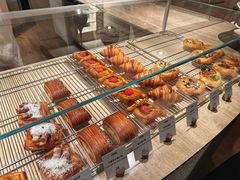 -VERIE BAKEHOUSE