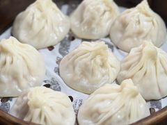 -莱莱小笼·乔艾