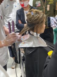 -时尚殿堂明星门店