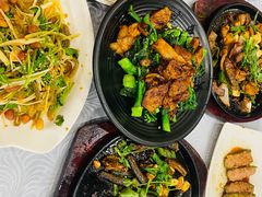芥兰炒肥叉-粤·向群饭店(龙津东路总店)