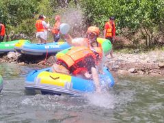 -雅鲁激流探险漂流