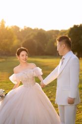 -雪中彩影婚纱摄影·微光艺术中心