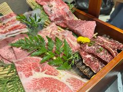 -山川小町·极番烧肉(新地假日广场店)
