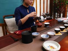 -老邻居创业餐厅(中国黄石·磁湖汇众创空间店)