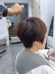 -卓梵美发·精品Salon