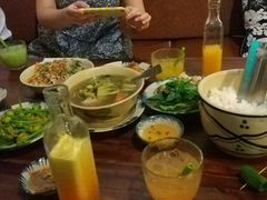 -Cuc Gach Quan Restaurant