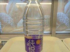 纯悦矿泉水-老巷口螺蛳粉(柳州总店)
