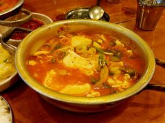 海鲜豆腐锅-金北顺大锅家(신사본점)