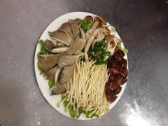 合鼎元-满江红火锅(凯德店)