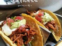 -Famous肥猫墨西哥音乐餐吧(五棵松华熙LIVE店)