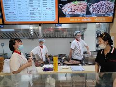 -闫家驴肉老店(华电一校店)