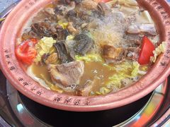 -阿婆情腊排骨火锅(金虹路店)