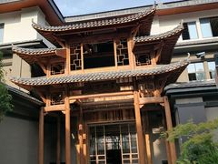 -绳金塔