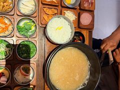 -银米·云南传统过桥米线(双廊黑金冠店)