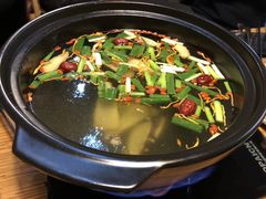 -陆记牛庄·碳锅龙虾烧烤(爱上花园店)