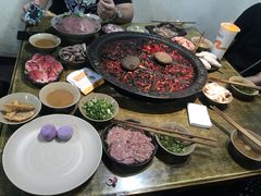 -渝嘴小老弟老火锅(华新村店)