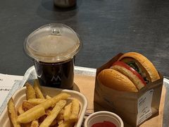-M Stand(南京新街口金鹰店)