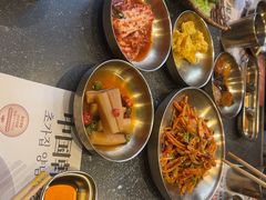 -草家酱蟹炭火烤肉店(珲春南路一店)