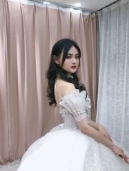 -曼青婚纱礼服馆