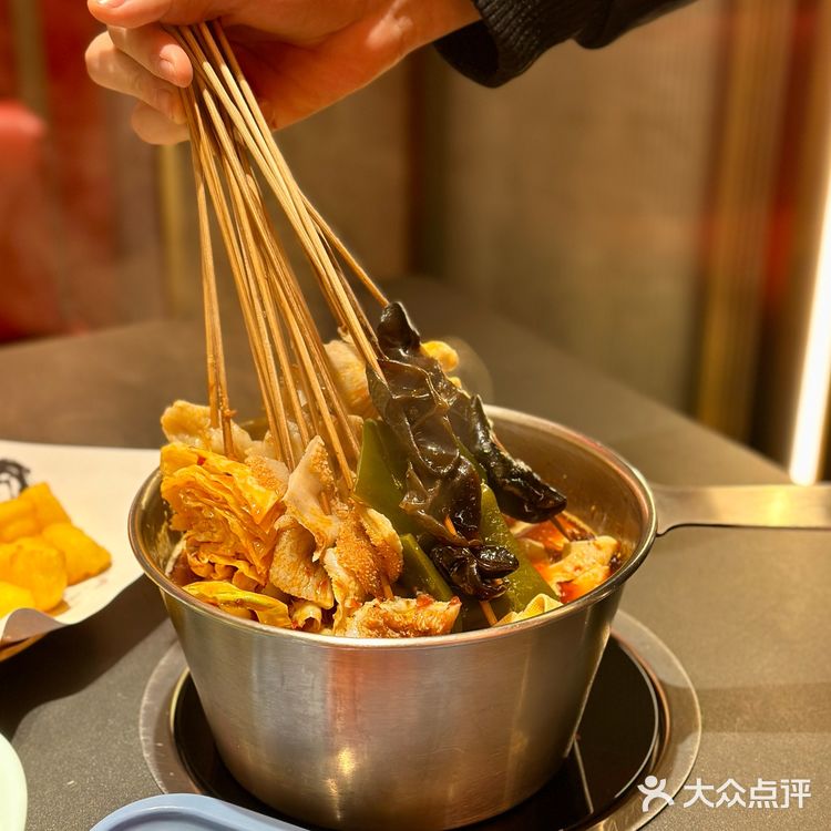 邢氏老太太❗肉张力拉🈵的烧烤店