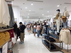 -优衣库(郑州二七万达广场店)