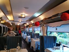 靠窗位-火车头法国西餐厅