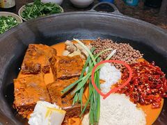 -四小区火锅·巷子里的重庆火锅(花照壁店)