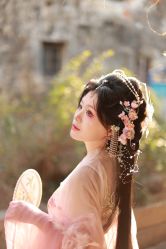 -一揽芳华汉服旗袍体验馆(拙政园店)