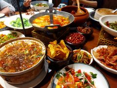 -老滇山寨•云南特色菜•地方菜•民族风情歌舞表演(金碧店)